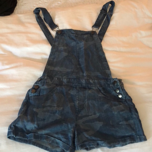 Rails Mia Denim Camo Chambray Overalls - Picture 5 of 6